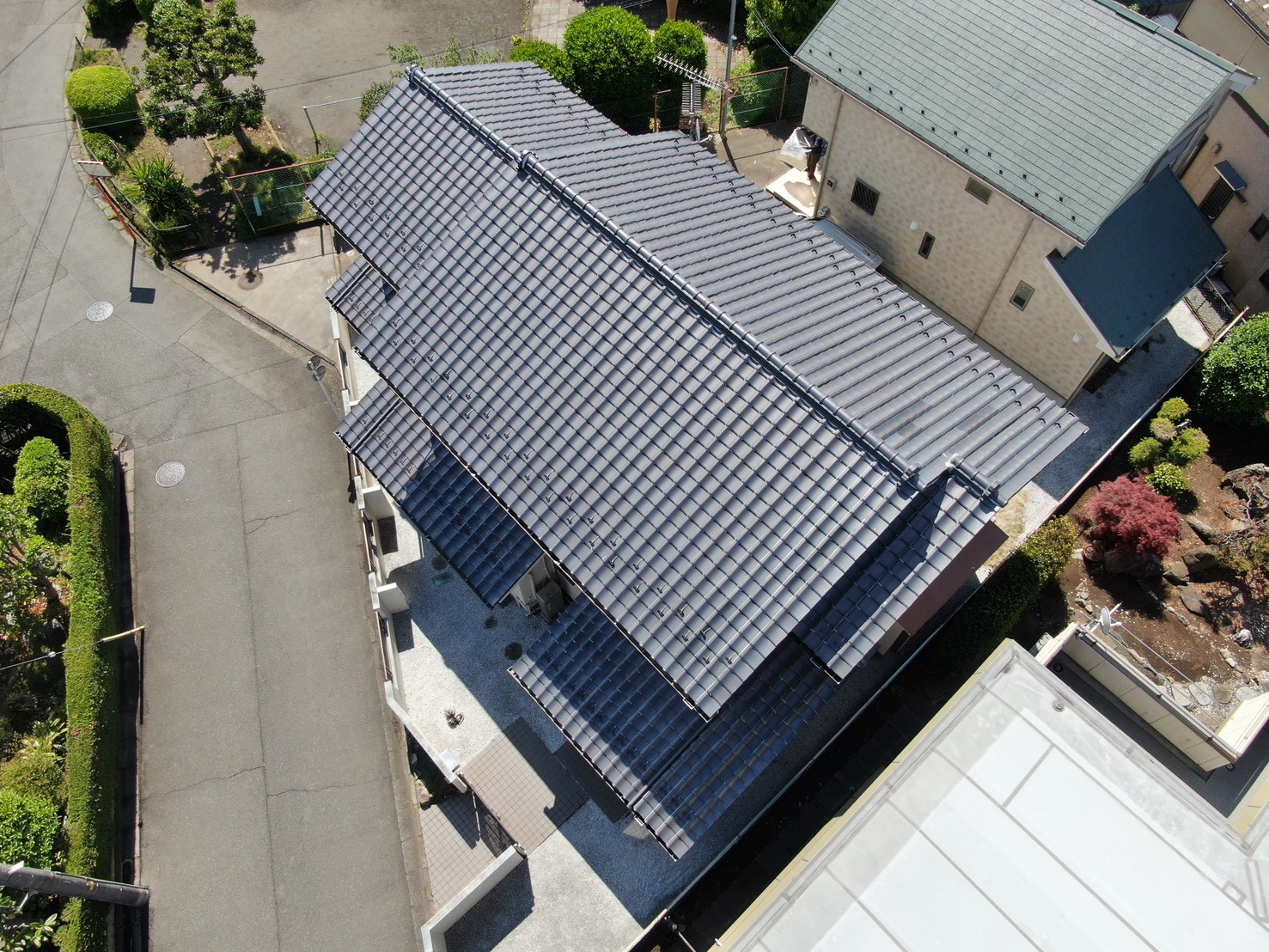 東京都にて太陽光パネル設置・屋根修理〈瓦から葺き替え工事〉 施工前2
